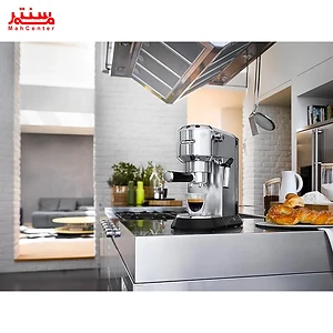 اسپرسوساز دلونگی مدل EC685 W در آشپزخانه